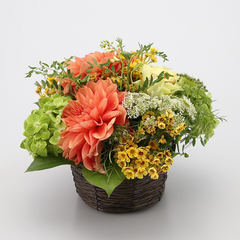 U Goto Florist ゴトウフローリスト 生花 アレンジメント ホットオレンジ 通販 Lineポイント最大3 0 Get Lineショッピング