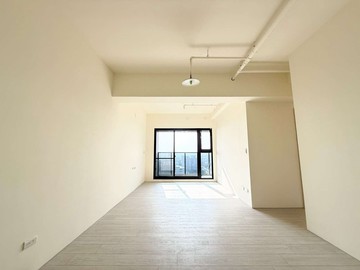 岡山鳳凰信義邊間次高樓層三房平車美宅｜高雄市岡山區鵬程路