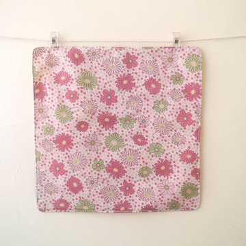 日本純棉手帕 = 點點花朵 = 粉紅 (共2色)