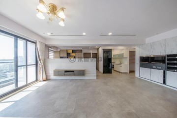 文化一品最大戶l公園首排l連號雙平車l明星學區宅｜高雄市前鎮區英明路