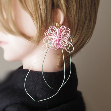 單邊耳骨夾 花迴旋・紡
