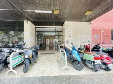 近三多商圈&中央公園*中山大廈/採光絕佳溫馨小套｜高雄市苓雅區中山二路