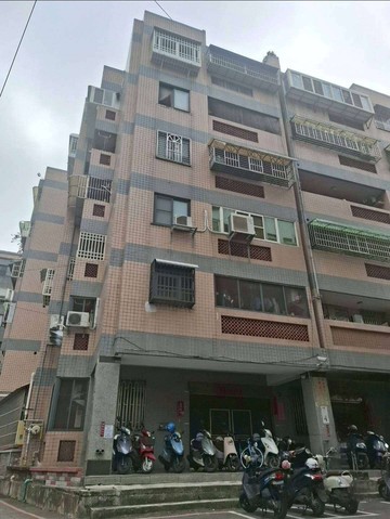 斗六市心樓店｜民生商圈｜一樓雙層大空間｜雲林縣斗六市文安街