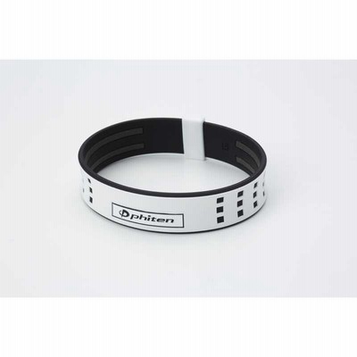 ファイテン RAKUWAブレスS DUOIIホワイト／ブラック 18cm
