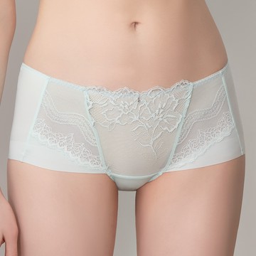 SWEAR 思薇爾 撩波 永生花 系列 M-XL 蕾絲 中低腰 平口 女內褲 (冰雪綠)