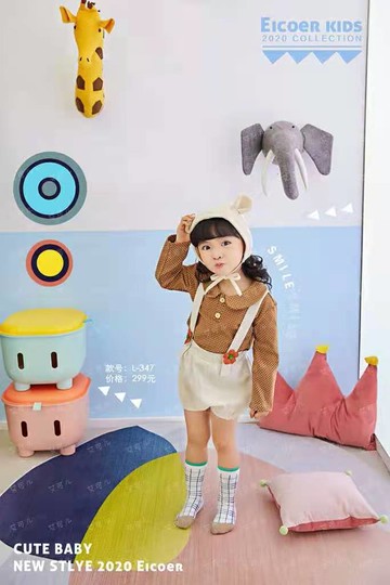 INS北歐風影樓攝影實景道具兒童藤椅日系兒童房藤條椅子休閑凳子