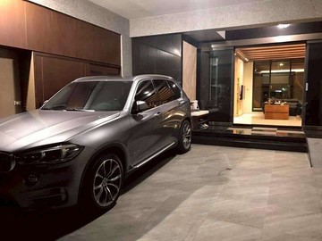 鳳山丨五甲商圈丨五福公園丨面寬臨路電梯車庫別墅｜高雄市鳳山區南進五街