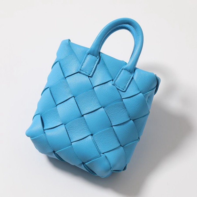 BOTTEGA VENETA ボッテガヴェネタ キーリング 577779 V395B レディース