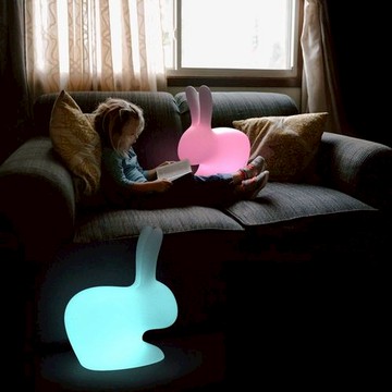 Qeeboo｜兔子造型LED椅（小）