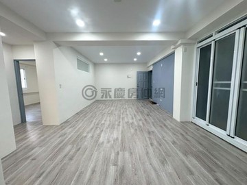 戀上東區府連路近台南大學/整新裝潢四房華廈｜台南市東區府連路