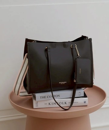 【KINAZ】附零錢包多層斜背肩背托特包-深焙呢喃-溫柔便利貼系列(BZ96394-49)