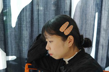 古董領帶改製髮夾-Hermès-活力橘鏈接印花-兩入一組
