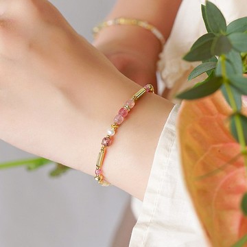 愛情 x 草莓晶 淡水珍珠 粉 黃銅 18K金【琴房裡的雲朵】手鍊