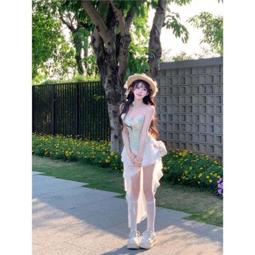 (免運)法式甜美清新花朵吊帶連衣裙女夏新款設計感收腰小眾不規則蛋糕裙