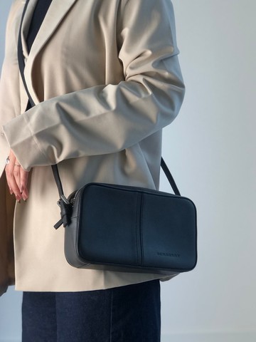 【 日本直送 名牌中古包 】BURBERRY 博柏利 側背包 黑色 Logo 皮革 vintage 古董 a7p8nh