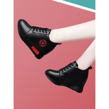 內增高女鞋春季2026年新款增高鞋子女媽媽鞋輕便不累腳厚底運動鞋