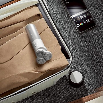 【免運特惠】智能電動剃須刀男士禮物/艾優apiyoo