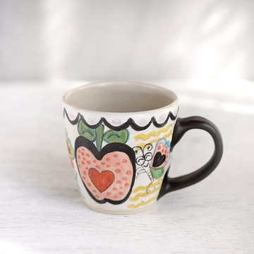 黑蘋果蝴蝶彩繪馬克杯2