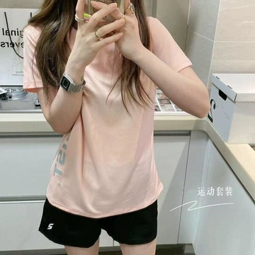 【冰絲運動套裝】台灣出貨 冰絲運動短袖短褲套裝 女夏季新款 T恤 薄款透氣 跑步健身速幹兩件套 短袖 短褲 運動短袖短褲