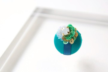 胸針施華洛世奇