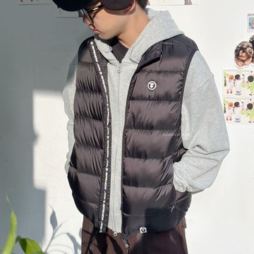 AAPE BY A BATHING APE 黑色 羽絨背心 基本LOGO 秋冬服飾