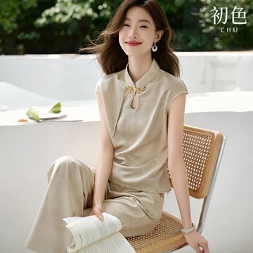 初色 新中式立領緹花盤扣無袖上衣+純色西裝褲套裝-香檳色-36034(M-2XL可選)