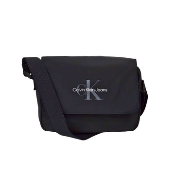 Calvin Klein 大LOGO肩背小包尼龍材質