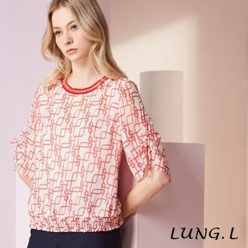 LUNG.L林佳樺 紅色幾何印花圓領綁結雪紡五分袖上衣 LW39A