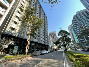 三多亞灣雙捷運宅精品裝潢大兩房+平車｜高雄市前鎮區中山二路