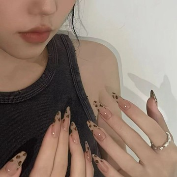 🎀台灣出貨🎀手工穿戴甲 典雅豹紋美甲穿戴甲中長款橢圓裸色辣妹顯白高階感假手指甲貼片🎀