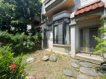 大里稀有前後出入雙車別墅｜台中市大里區華城街