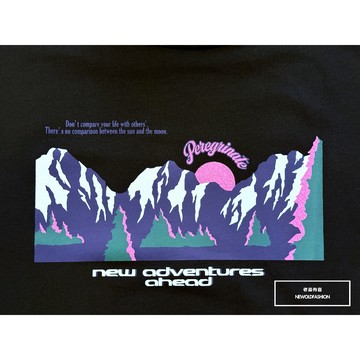 『老爺有喜』重磅日出山脈短T(NOF25038111)-黑