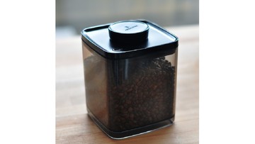 ANKOMN｜Turn-N-Seal 真空保鮮盒 2400ml 半透明黑