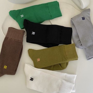 春秋季中筒襪子女ins潮運動長筒棉襪網紅復古韓國字母R少女白色襪