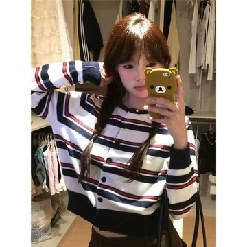 ♡ 𝑪𝒉𝒊𝒄 𝒖 ♡韓版miu系學院風撞色條紋毛衣女秋季小個子鈕釦上衣百搭針織外套