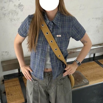 夏天女裝  純棉襯衫女  ins復古美式撞色格紋翻領口袋正肩 短袖襯衫 短版上衣   開衫上衣  6W