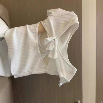 【WYZ】風短袖 正肩短袖t恤女夏季修身辣妹鏤空美背打底衫帶胸墊短款上衣性感