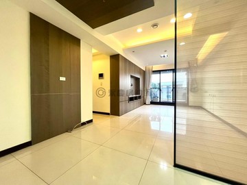 登陽森濤！我朋友的烏日高指名社區-中高樓三房平車｜台中市烏日區公園路