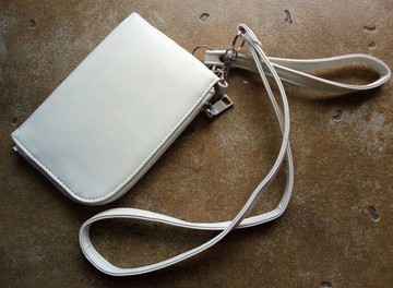 掛包 掛頸包 錢包 高級品 白錢包 長夾 包包 現貨供應