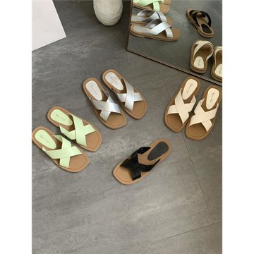 平底交叉帶涼拖鞋女鞋子外穿2024年新款夏季休閑簡約沙灘海邊涼鞋