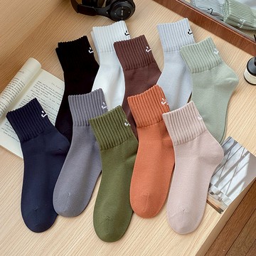 w0066 刺繡笑臉吸汗透氣棉襪.中筒襪.襪子