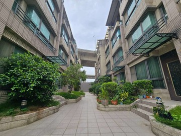 藝文特區旁|18年別墅|交通方便!免管理費｜桃園市桃園區富國路