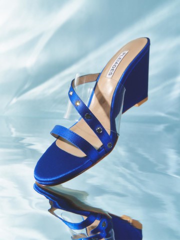 SHIELA - Crystal Blue