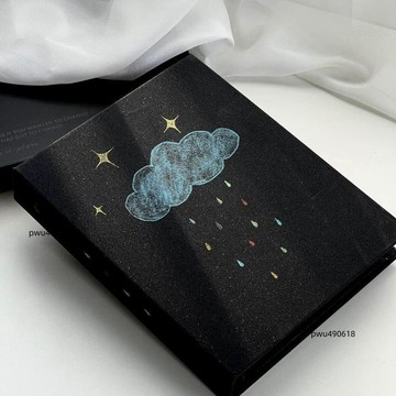 ✨臺灣出貨 小衆治癒卡冊 手繪雨滴雲朵 黑底閃粉追星相冊