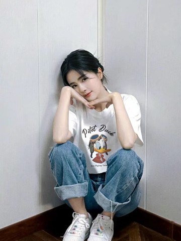 美式正肩卡通印花t卹短袖女夏季寬鬆減齡趣味女生上衣 印花寬鬆情侶短袖T 上衣女 美式t  韓版T 大學T