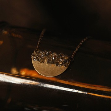 扇面玻璃珠黃銅項鍊