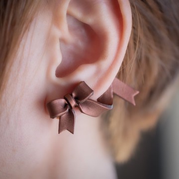 飄逸的蝴蝶結  / 耳骨夾組 / Brown Opera