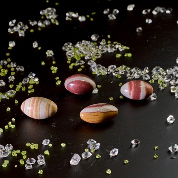 Shiva Lingam｜亮面 印度神石 濕婆石 心輪 身心靈療癒 隨身握件 靜心 冥想 圖桑帶回 天然原礦 專屬配對 F25KM02003-XXS、XS