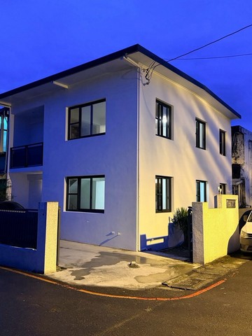 宜市東港路邊間大地坪透天~台灣房屋婕如~小豬｜宜蘭縣宜蘭市東港路一段