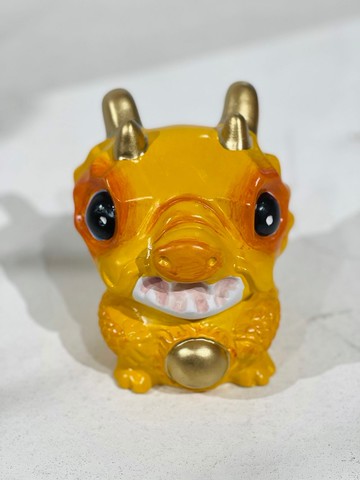 龍年新品 台灣製造 純手工繪製 陶瓷黃色 招財 彩球龍祈福存錢筒